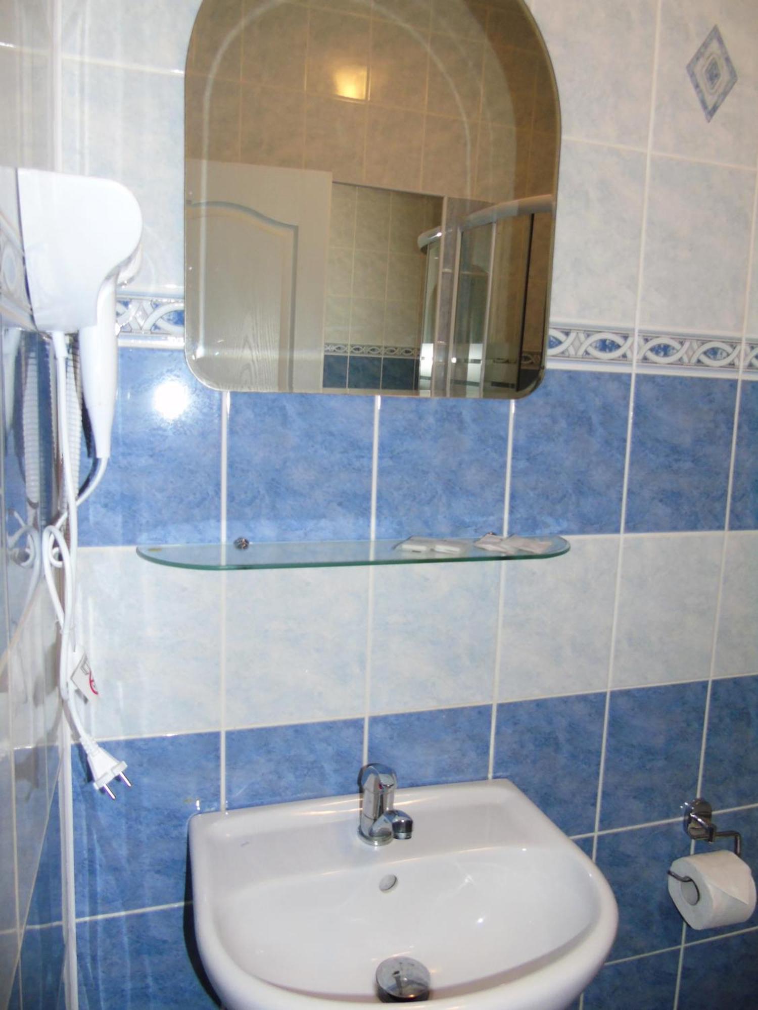 Toris Inn Trinec Exterior foto